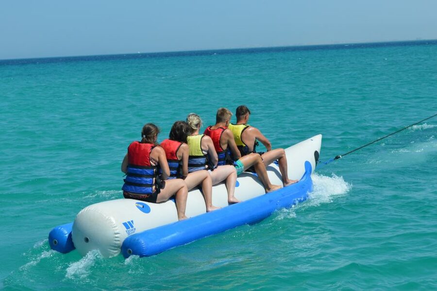 Hurghada: Orange Bay & Giftun Island, Snorkeling With Lunch - The buffet lunch and onboard comfort: A/C and Wi-Fi on your Red Sea day