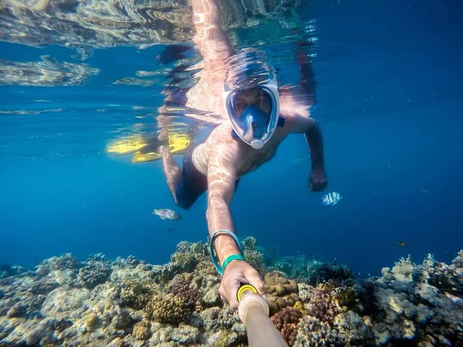 Hurghada: Orange Bay Island Boat Trip w/ Breakfast and Lunch - Banana boat or sofa ride: the fun add-on and the weather reality