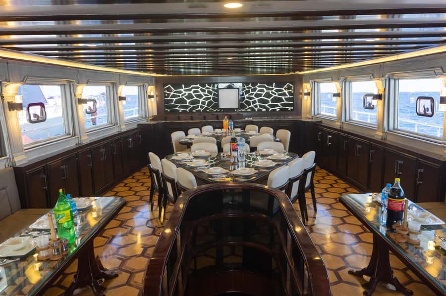 Hurghada: Orange & Giftun Island Cruise with Massage & Lunch - What to bring, and the reef rules that keep things smooth