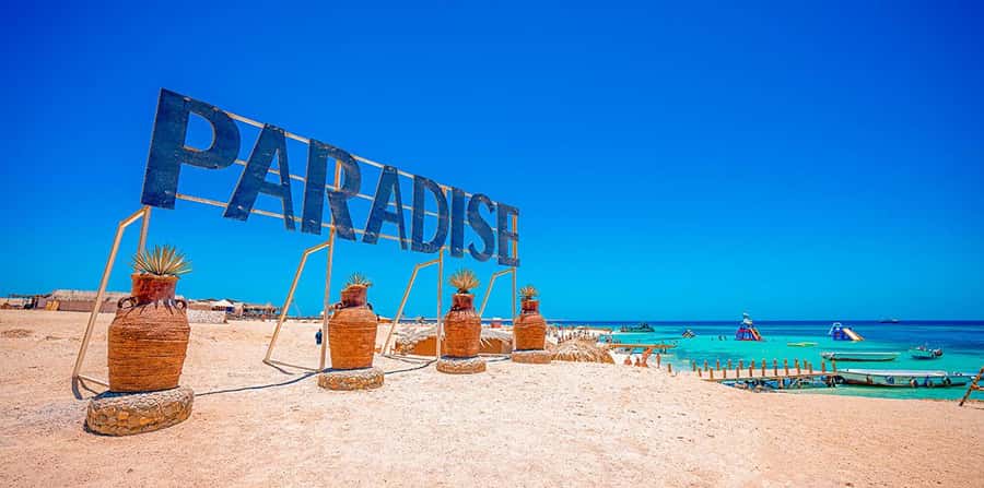 Hurghada: Paradise Island Yacht Cruise, Lunch & Snorkeling - Yacht vs speedboat, and how to pick the right schedule