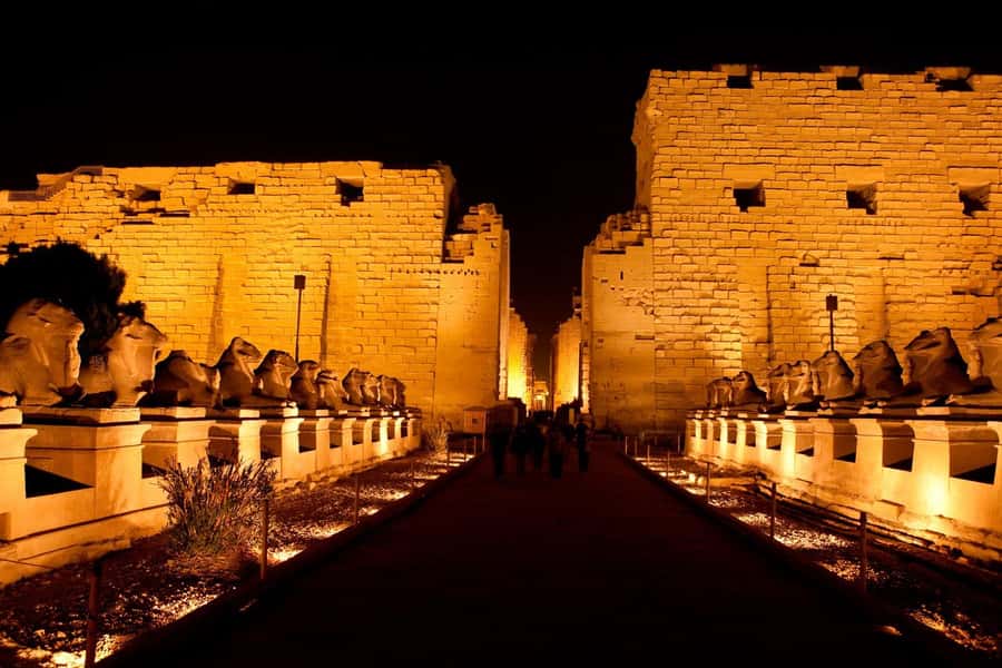 Hurghada: Private 4-Day Nile Cruise with Hot Air Balloon - Tipping, Entrance Fees, and Drinks, the Extras You Should Budget