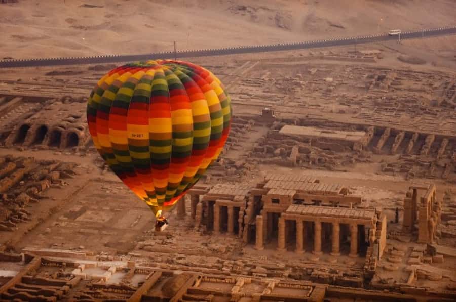 Hurghada: Private 4-Day Nile Cruise with Hot Air Balloon - Edfu by Horse Carriage, Temple of Horus in a Small Group, and Kom Ombo’s Double Theme
