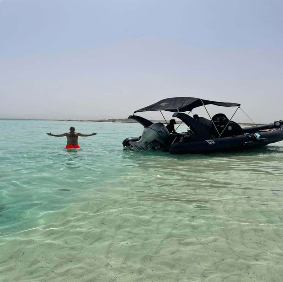 Hurghada: Private Speedboat Adventure with Snacks & Pick-up - Abu Ramada add-on: sea turtle chance and coral reefs