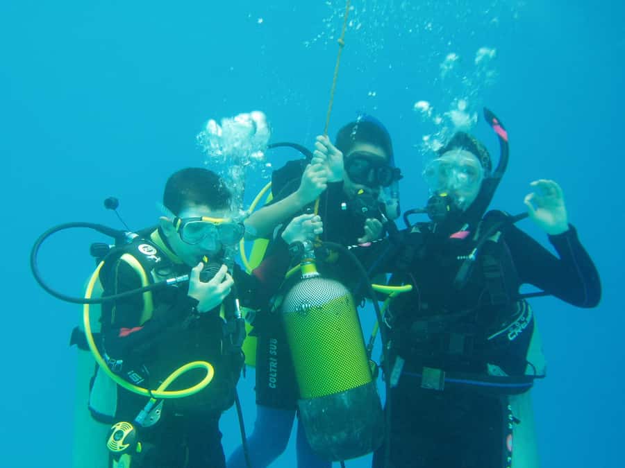 Hurghada, Professionals Diving in Open Water Tour with Lunch - Lunch onboard: not fancy, but it matters