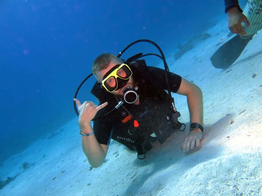 Hurghada: Scuba Diving cruise with lunch & pickup - Abu Ramada and Small Giftun Island: clear water reefs and what you’ll actually see