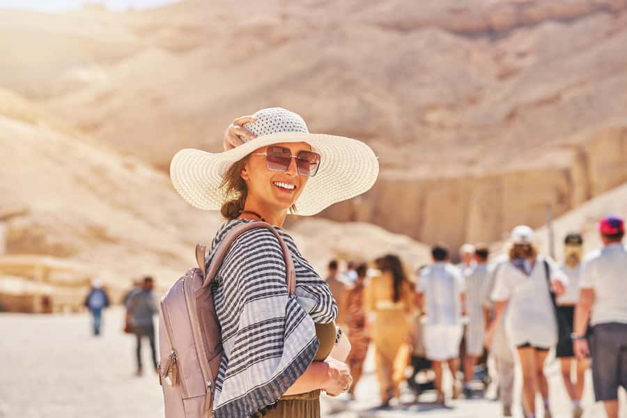Hurghada: Small-Group Luxor Day Tour & Sunrise Balloon Ride - What to pack and how to handle the long day
