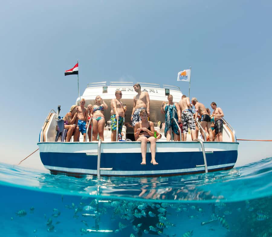Hurghada: Snorkeling 6 x 1 to Orange Bay w Diving & Massage - Water sports finish: banana boat ride and free time