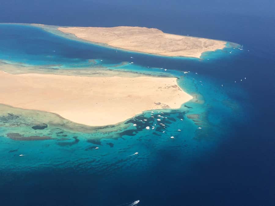 Hurghada: Snorkelling Trip by Speedboat with Hotel Pickup - The speedboat experience, shade, gear, and onboard treats