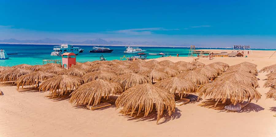 Hurghada: Sunset Hula Hula Island W/ Snorkeling & Lunch - Choosing Between Yacht and Speedboat: What You Gain, What You Give Up