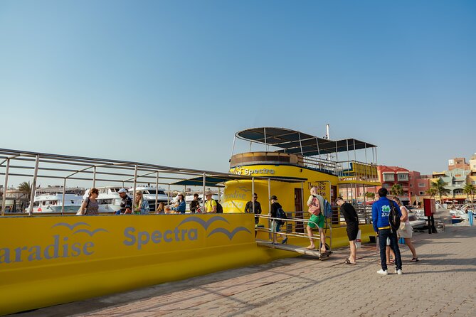 Hurghada Underwater Semi Submarine and Snorkeling - Crew service and the small extras that raise the comfort level
