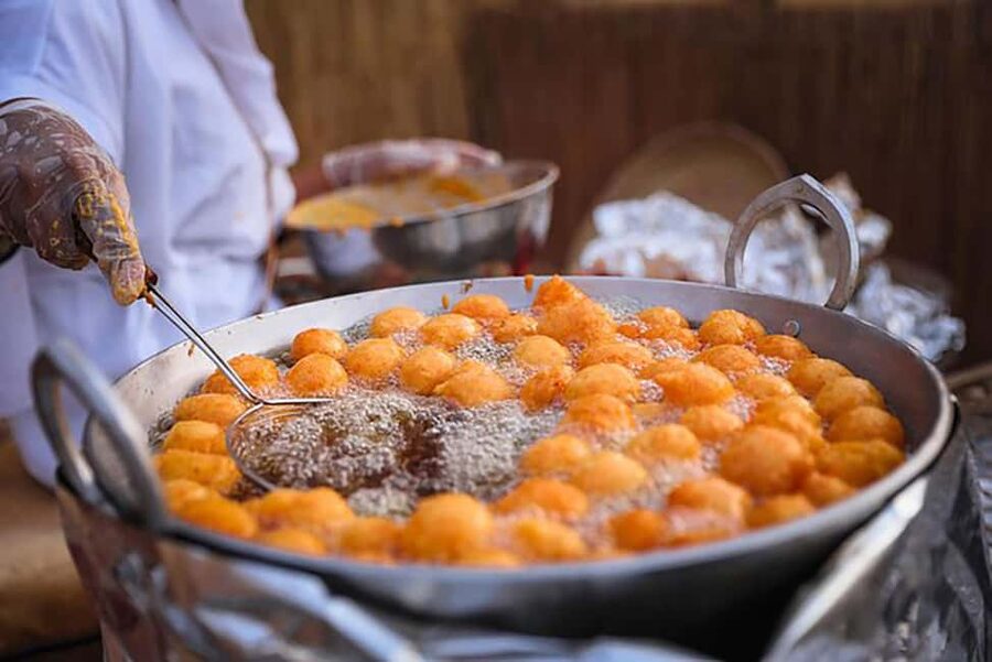 Hurghada: Unique Bedouin Craft, Handmade and Star Watching - Bedouin Tea, Clothes, and Craft Stations You Can Participate In