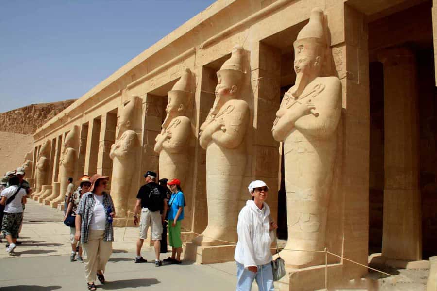 Luxor: 5 Days Nile Cruise with Guided Tours & Abu Simbel - Day 2 West Bank in Luxor: Valley of the Kings plus Hatshepsut Temple
