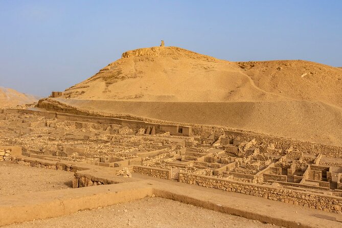 Luxor Day Tour: Explore Valley of Kings, Queens, Hatshepsut& More - Medinet Habu: Ramses III, Amun, and Thebes at work