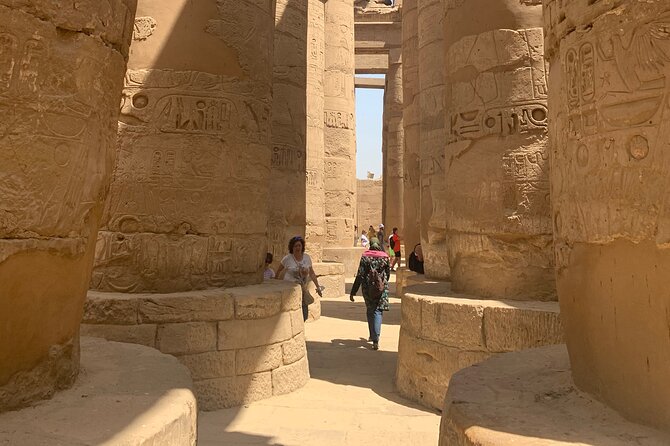 Luxor Day trip Private with Pick up - Colossi of Memnon on the west bank: start strong at the first stop