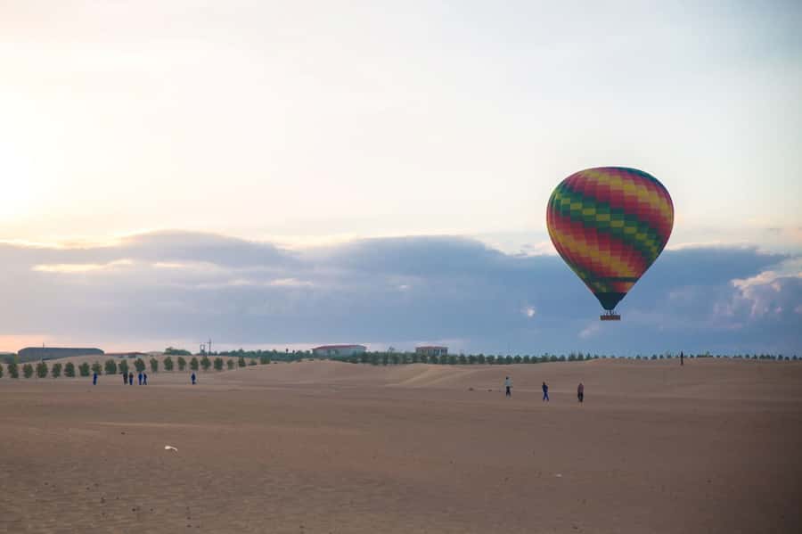 Luxor: Deluxe Sunrise Hot Air Balloon - The van, boat, and launch routine, and what it means for you