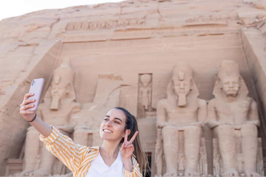 Luxor: Edfu, Kom Ombo, Abu Simbel Private Tour & Entry Fees - Abu Simbel: The Bigger Entrance, the Four Guarding Statues, and Why It Feels Different