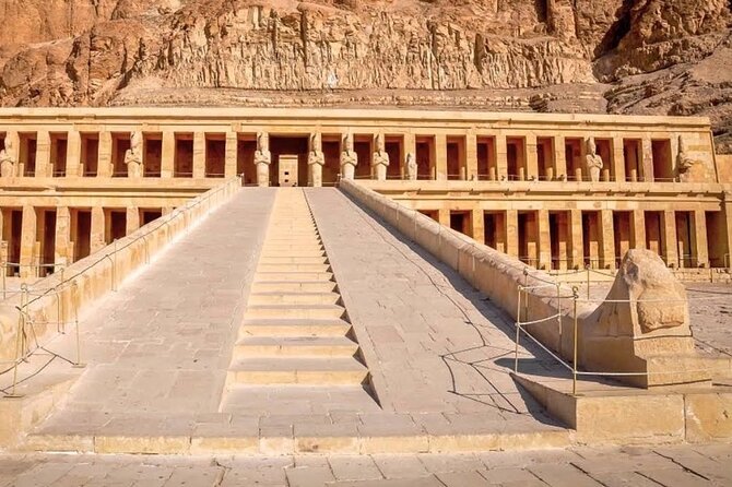 Luxor : Full Day Tour to Luxor West and East Banks & Lunch - Karnak Temple: where the explanations actually matter