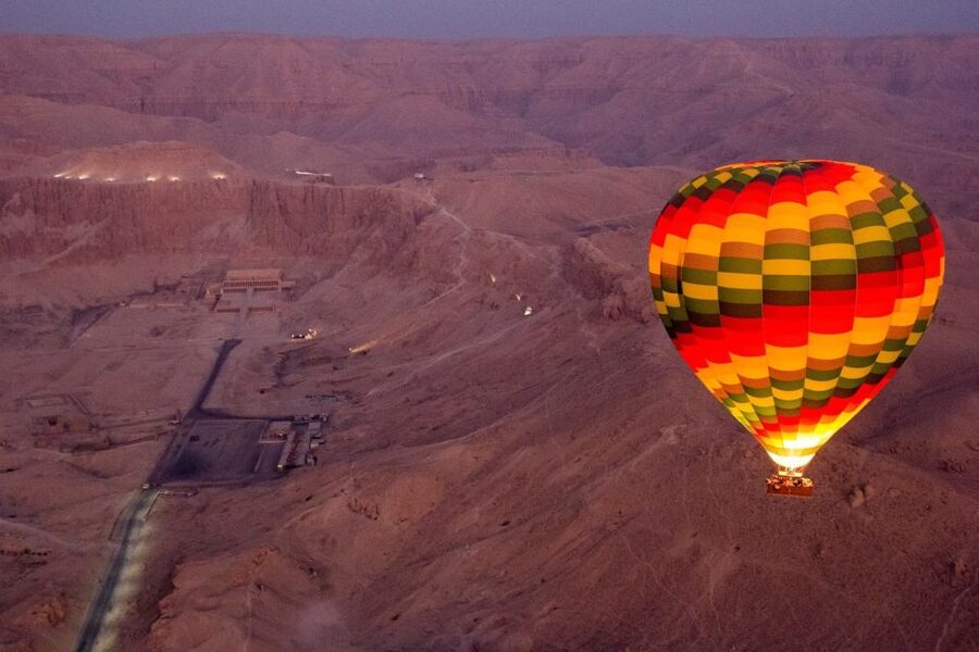 Luxor: Hot Air Balloon Ride Over Temple of Hatshepsut - Inflation, boarding, and the takeoff that surprises you