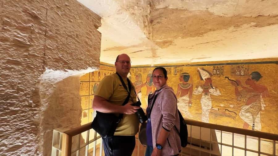 Luxor: Medinet Habu, Deir el-Medina & Valley of Queens Tour - Valley of the Queens and Ta-Set-Neferu: queens’ tombs, royal children, and a smart plan