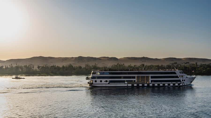 Luxor: One-night Nile Cruise to Aswan with Transfer - A fast Luxor to Aswan sail that still feels like a real trip