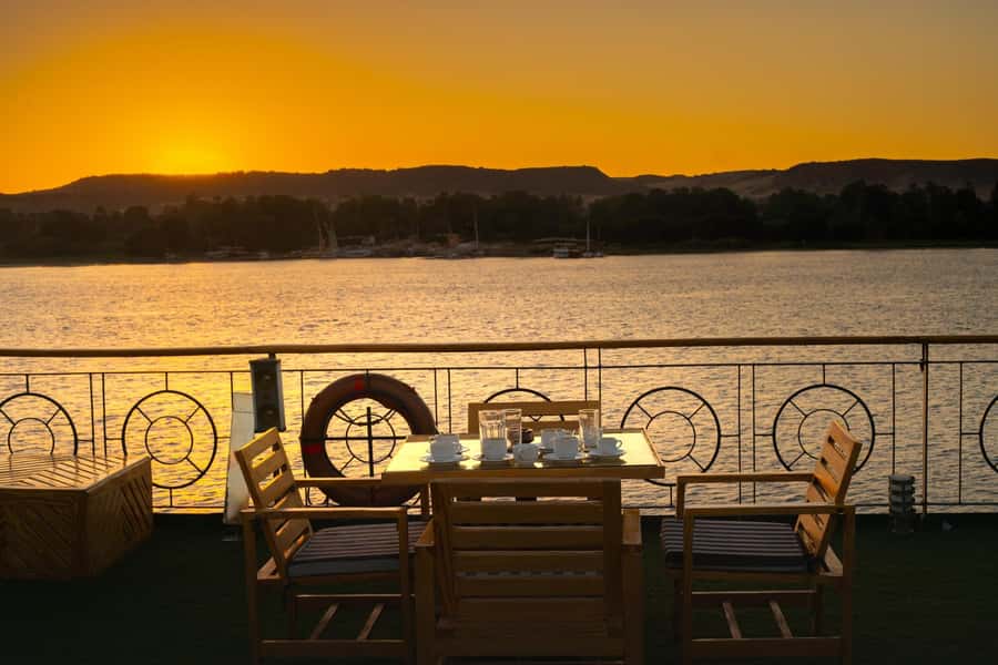 Luxor: One-night Nile Cruise to Aswan with Transfer - Your cabin, comfort level, and what to look for