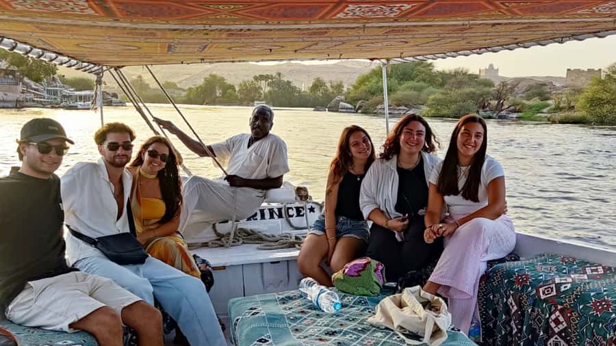Luxor: Private Felucca Ride with Panoramic Nile Views - When there is no wind: what the motor boat switch means for your expectations