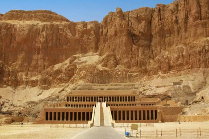 Luxor Private Full-Day Tour: Discover the East and West Banks of the Nile - Deir el Bahari and Hatshepsut: the temple that refuses to be ignored