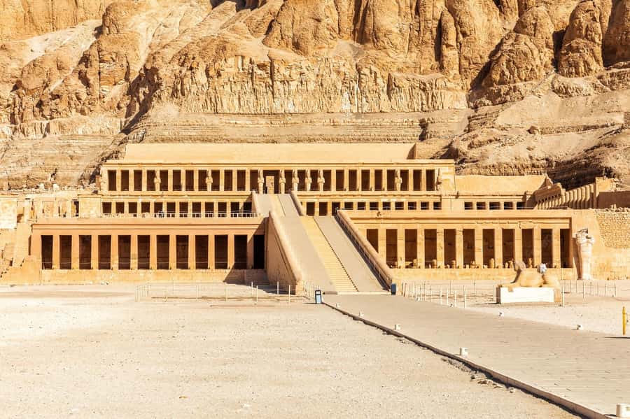 Luxor: Shared Full-Day Tour to Luxor West and East Banks - Colossi of Memnon, Amenhotep III in two giant reminders