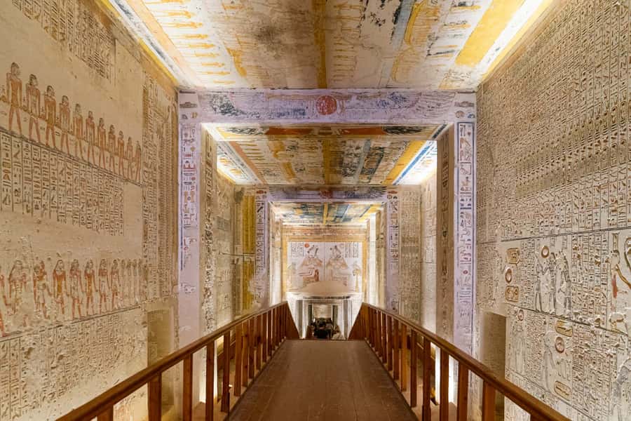 Luxor: West and East Banks All-Inclusive Tour & Balloon Ride - Why a sunrise balloon over Luxor beats the usual temple-only day