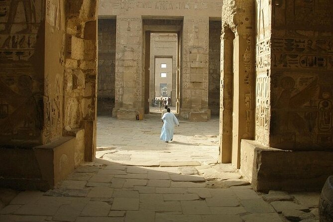 Luxury Cruise from Aswan to Luxor 4 Days with Abu Simble Temple - East Bank Finish: Karnak Temple and Luxor Temple Before You Leave