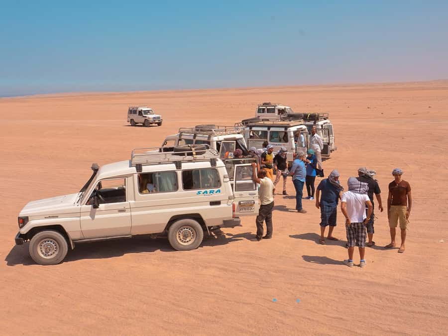 Makadi Bay: Jeep Safari Adventure with Bedouin guide - A Half-Day Desert Mix: Jeep Safari, Bedouin Camp, and Stargazing