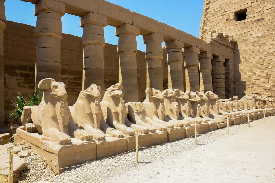 Makadi Bay: Luxor Private Tour Kings Valley and Hatshepsut - Guide and driver quality, the difference you can feel immediately