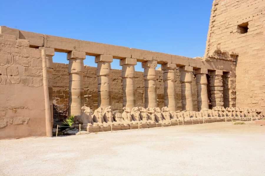 Makadi Bay: Luxor Private Tour Kings Valley and Hatshepsut - Shopping stops and managing the pressure factor