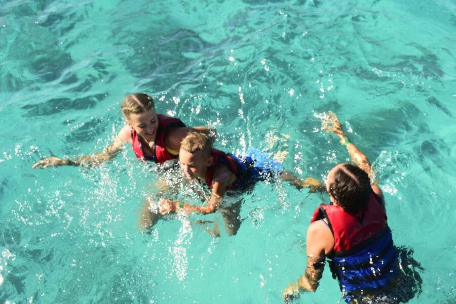 Makadi Bay: Snorkelling and Diving Island Trip - Who should book this Makadi Bay yacht trip
