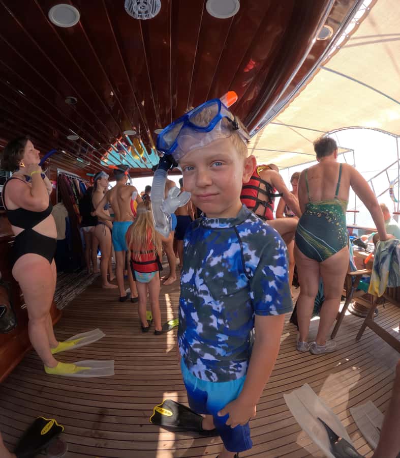 Marsa Alam: Pirates Premium Boat to turtle bay with lunch - Marsa Shona snorkeling: the second reef stop that keeps the day exciting