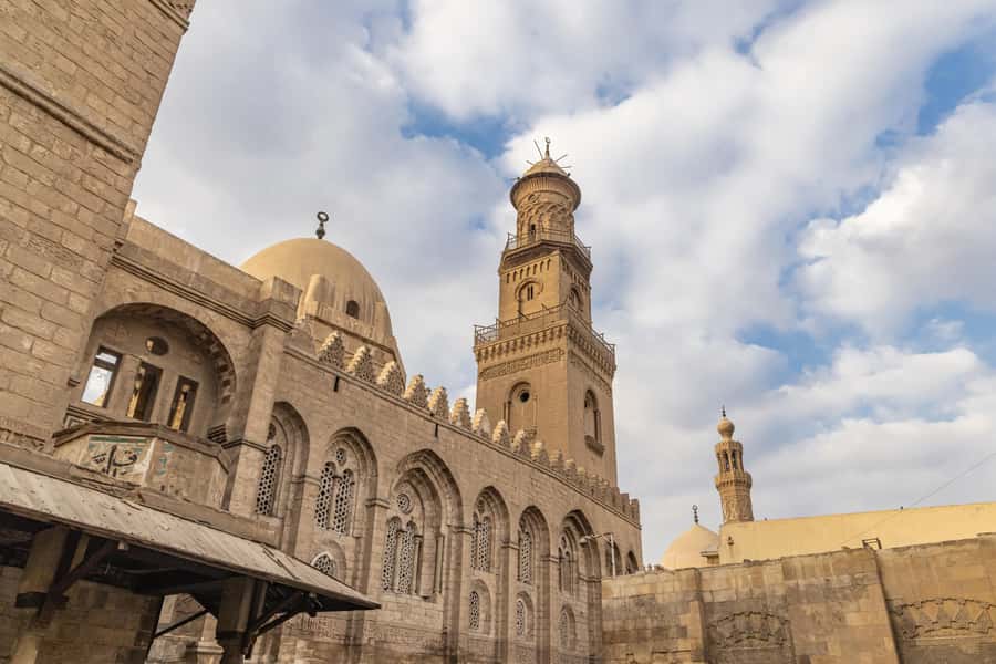 Old Cairo Guided Walk Tour: History, Culture & Street Bites - Khan el-Khalili, street food payoff and a crash course in smart bargaining