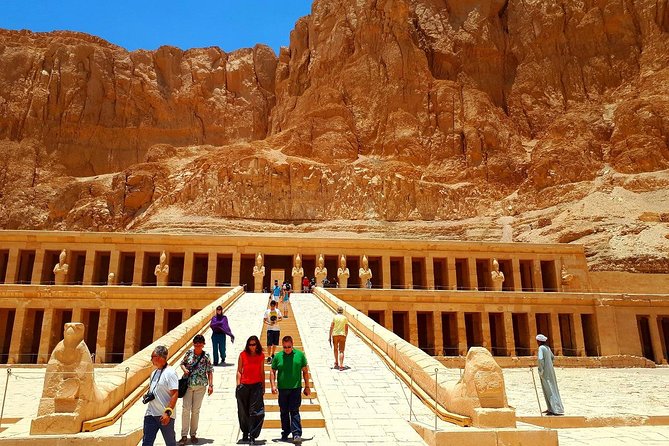 Package deal Hot Air Balloon Ride & Full Day Luxor Tour w/Guide Lunch - Karnak Temple and the Amun zones: pillars, aisles, and the scale shock