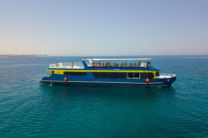 Paradise Catamaran Conquest 2 Hours Semi Submarine & snorkeling - Hurghada - Reef viewing plus a short break: how the return often feels