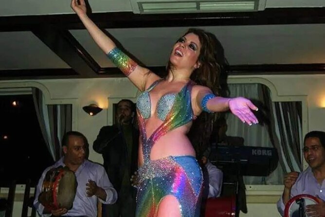 Private Cairo Nile Cruise 5 stars with Dinner - What the two hours on the water feels like (and what it does not)