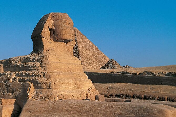 Private Day Tour to Giza Pyramids & Sphinx , with Pickup - Panorama Point for the three-pyramid photo setup