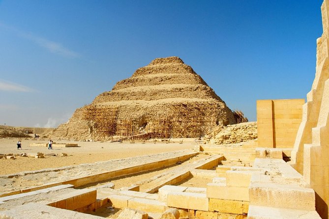 Private Day Trip To Giza Pyramids, Memphis City Dahshur & Saqqara Pyramids - Inside the Great Pyramid of Cheops: what you gain, what can cost extra