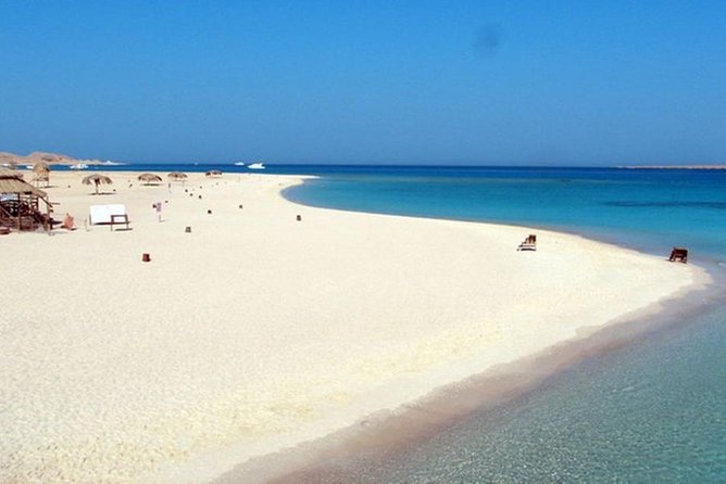Private Dolphin House Boat Tour with Snorkeling & Lunch- Hurghada - On-Board Lunch and Drinks: Included, Filling, and Not an Afterthought