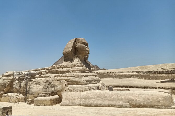 Private Giza Pyramids Memphis and Sakkara Day Tour - Valley Temple and the Sphinx: your best chance for real context