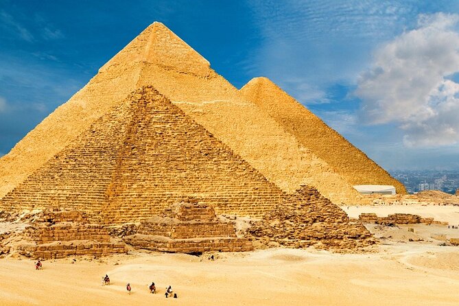 Private Giza Pyramids & Sphinx Day Tour with Lunch from Cairo - Stop 4, Khafre pyramid complex: where the Sphinx temple fits