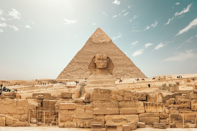 Private Giza Pyramids & Sphinx Day Tour with Lunch from Cairo - Stop 6, the Giza Plateau overview: UNESCO context in plain words