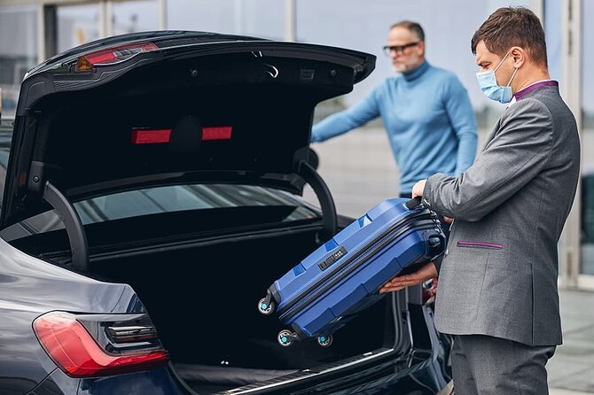 Private HRG Airport Transfer Service - Price Value That Makes Sense: $10 Per Group Up to 3