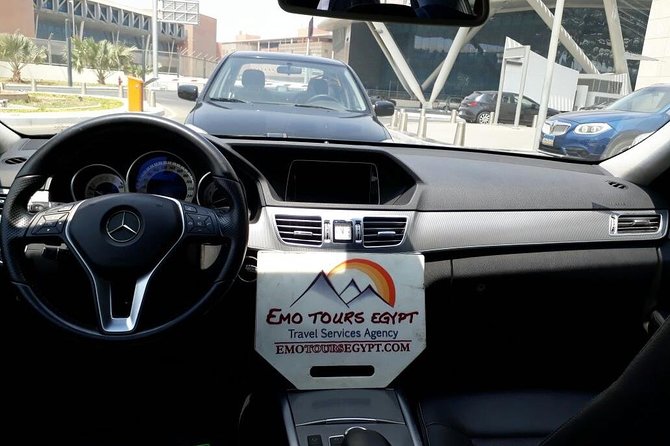 Private pickup Transfers from Cairo & Giza to Cairo Airport - Air-conditioned comfort, and the right vehicle for 1 to 20 people