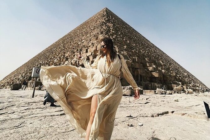 Private Pyramids & Sphinx Day with Great Egyptian Museum - The Great Sphinx: Picture Stop With Real Orientation