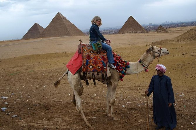 Private Tour Pyramids of Giza and Sphinx from Giza - Great Pyramid of Khufu (Cheops): photos now, optional entry later