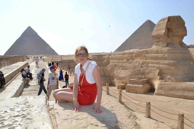 Private tour to Giza Pyramids, Lunch, Camel Ride & Shopping tour - Stop 4: Great Sphinx and Valley Temple visit, quick but memorable